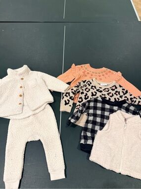 Winter girls clothing bundle, 18m